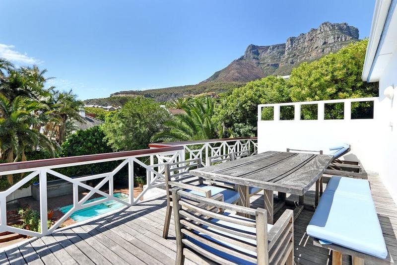 To Let 7 Bedroom Property for Rent in Llandudno Western Cape